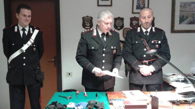 CARABINIERI DI FABRIANO INDIVIDUANO UNA BANDA CHE SI ACCINGEVA A ... &copy; Creative Commons