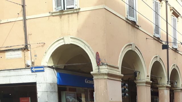 VIA EMILIA CENTRO, INTERVENTO SULLA PAVIMENTAZIONE &mdash; Archivio ... &copy; Creative Commons