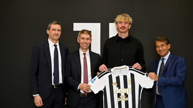 Nick Woltemade subito dopo la firma (fonte Juventus.com)