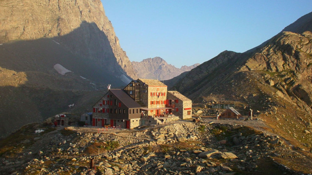 Rifugio Quintino Sella al Monviso &ndash; AGRAP &ndash; Rifugi del Piemonte &copy; Creative Commons
