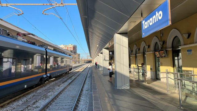 Stop al Frecciarossa da Taranto a Roma, Liviano: "Senza contributi ... &copy; Creative Commons