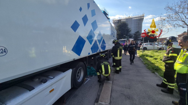 Incidente stradale in piazza Ovidio a Milano, uomo travolto da un ... &copy; Creative Commons