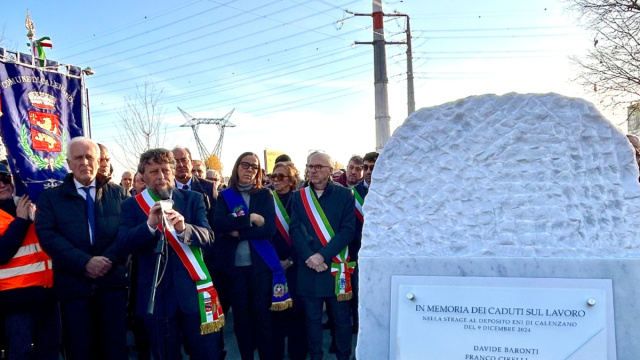 MET - Calenzano. Commemorazione vittime esplosione al deposito Eni ... &copy; Creative Commons