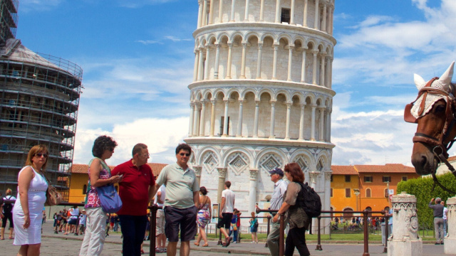 Piazza dei Miracoli a Centro di Pisa: tour e visite guidate ... &copy; Creative Commons