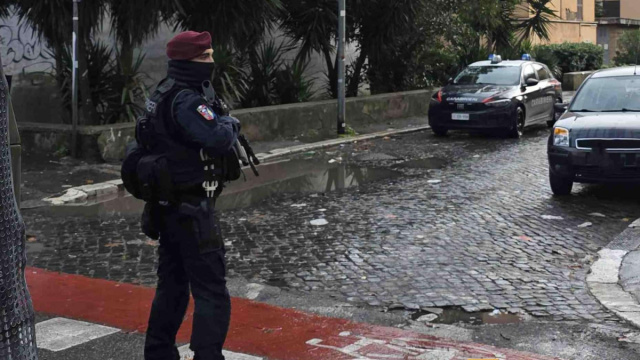 Quarticciolo, maxi blitz dei Carabinieri e del Tuscania: 13 ... &copy; Creative Commons