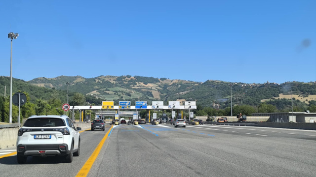 A24 Teramo Est: disposte chiusure rampa SS80 Teramo-Mare &ndash; ConfineLive &copy; Creative Commons