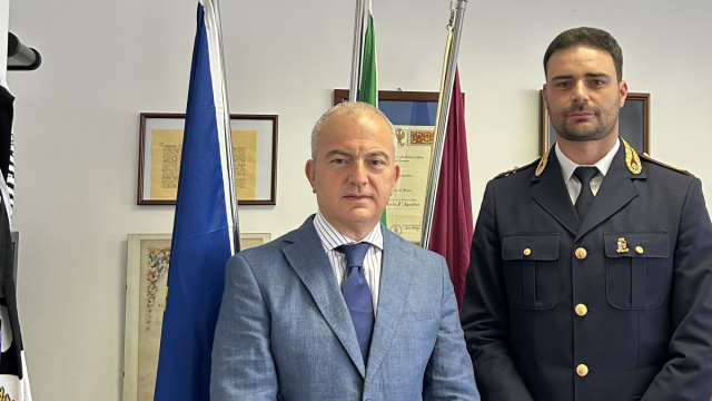 In arrivo alla Questura di Foggia il Commissario della Polizia di ... &copy; Creative Commons