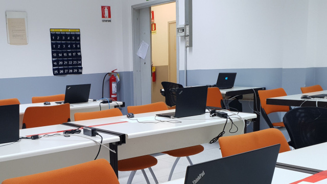 Istituto Tecnico Economico &copy; Creative Commons