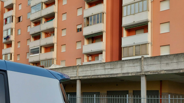 LIDO TRE ARCHI CONTROLLI DELLA QUESTURA SANZIONI E SPUNTA ANCHE ... &copy; Creative Commons