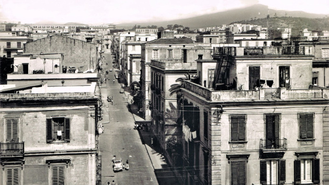 Napoli - Bagnoli - Via Enea, cartolina anni '50.  Blog di ... &copy; Creative Commons