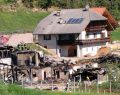 Rogo al maso Vogelhauserhof: si cerca il titolare tra i resti del fienile