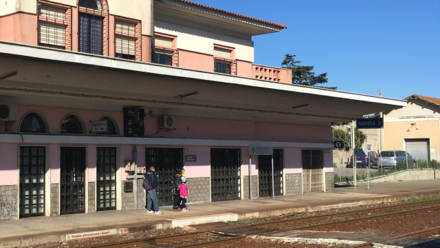 File:Stazione di Gioiosa Jonica.jpg - Wikipedia &copy; Creative Commons
