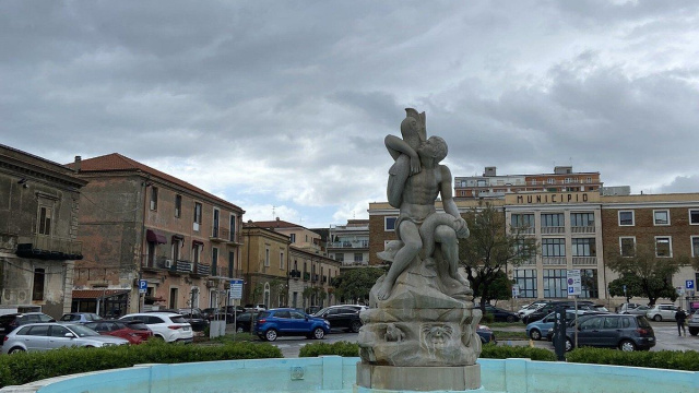 FONTANA DI PIAZZA SANT'ANTONIO: Tutto quello che c'&egrave; da sapere &copy; Creative Commons