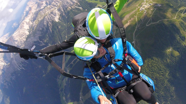  Parapendio biposto da Plan de Corones da 129 &euro; - checkyeti &copy; Creative Commons
