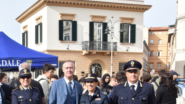 Polizia di Stato : oggi a Livorno una tappa straordinaria della X ... &copy; Creative Commons