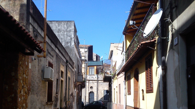 San Cristoforo, un quartiere &ldquo;ammazzato&rdquo; da crisi, delinquenza e ... &copy; Creative Commons