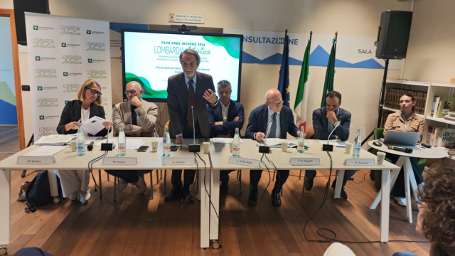Tour aree interne, presidente Fontana e assessore Sertori in ... &copy; Creative Commons