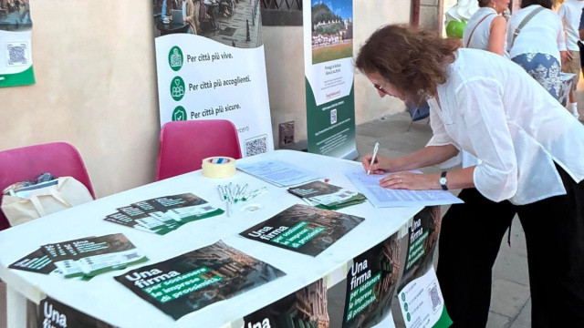 Confesercenti Veneto Centrale: a &ldquo;Capra e Cavoli&rdquo; si firma per i ... &copy; Creative Commons