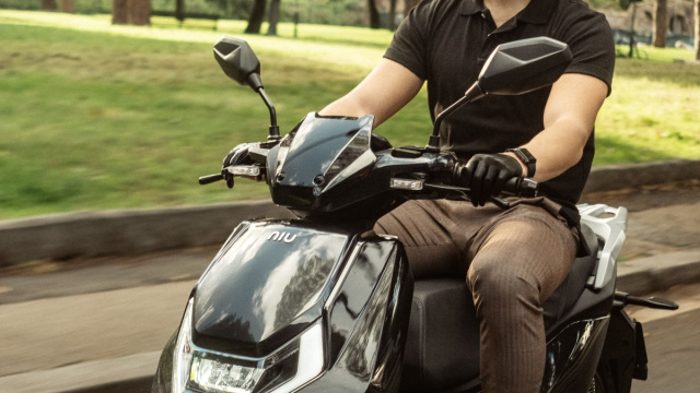 NIU &ndash; Scooter e ciclomotori elettrici smart  Make Life Electric &copy; Creative Commons