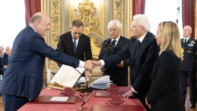 Pichetto Fratin giura come Ministro dell'ambiente al Quirinale nelle mani del Presidente della Repubblica Sergio Mattarella il 22 ottobre 2022