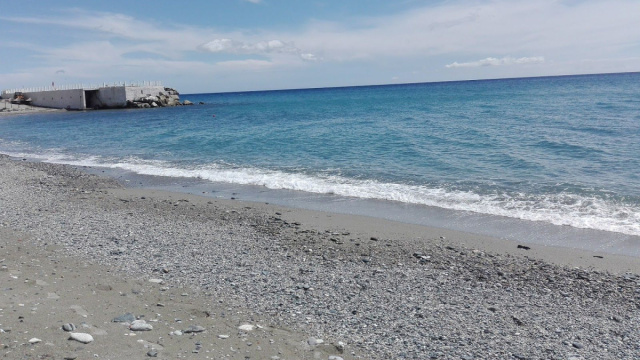 Spiaggia dei Cantieri  Provincia di Savona, Italia ... &copy; Creative Commons