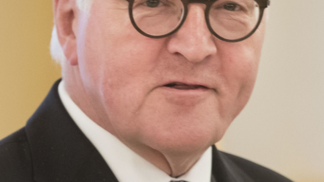 File:Frank-Walter Steinmeier - 2018 (cropped).jpg - Wikipedia &copy; Creative Commons