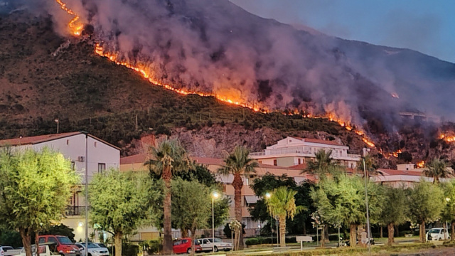 Incendio Archivi - Radio Digiesse  93.4 E 95.3 FM &copy; Creative Commons