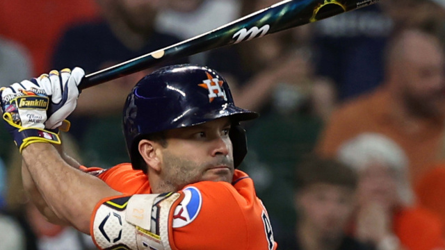 Jose Altuve moves to No. 2 in lineup, at his behest &copy; Creative Commons