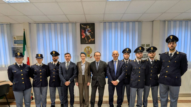 Sette nuovi agenti della Polizia di Stato in servizio al ... &copy; Creative Commons