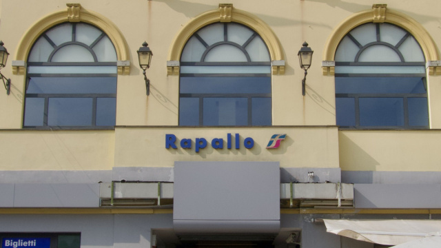 Stazione di Rapallo - Wikipedia &copy; Creative Commons