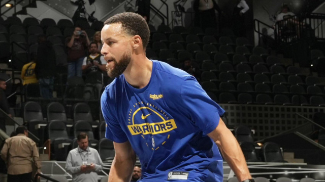 Stephen Curry indossa le scarpe Nike 'Kobe 6' Mambacita Sweet 16 ... &copy; Creative Commons