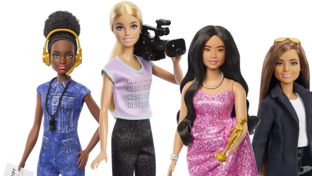 Barbie Carriere - Set di 4 bambole donne nel cinema con accessori ... &copy; Creative Commons