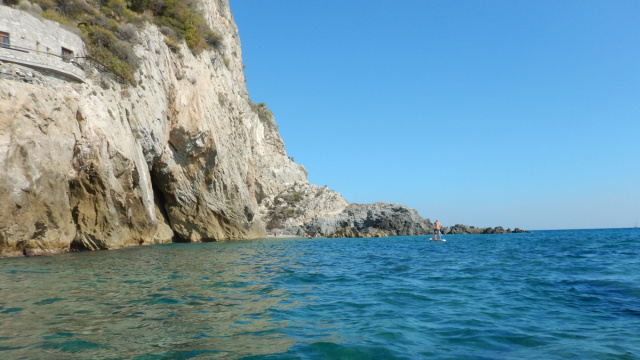 Bergeggi, cade dagli scogli e fa un volo di sei metri: &egrave; grave &copy; Creative Commons