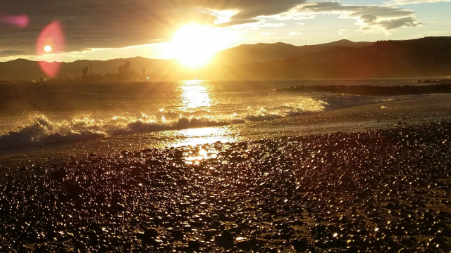 L'ULTIMA SPIAGGIA, L'ANGOLO AZZURRO E IL BUCO DEL PRETE ... &copy; Creative Commons