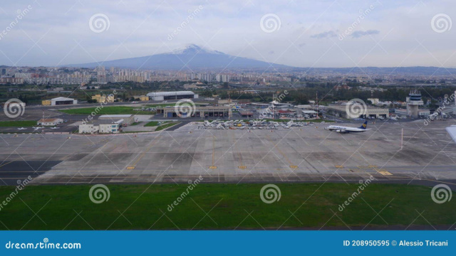 Vista Aerea Dell'aeroporto Di Catania Immagine Editoriale ... &copy; Creative Commons