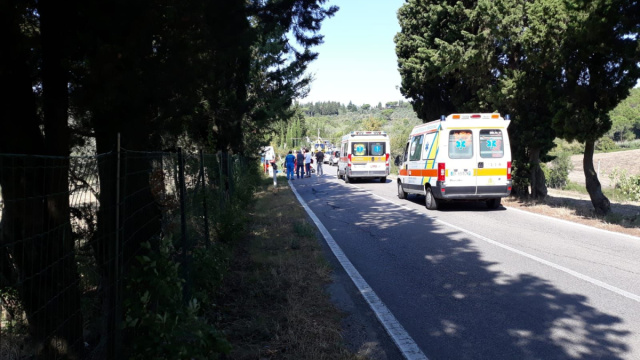 Incidente stradale in via di Pancole, fra la Martellina e ... &copy; Creative Commons