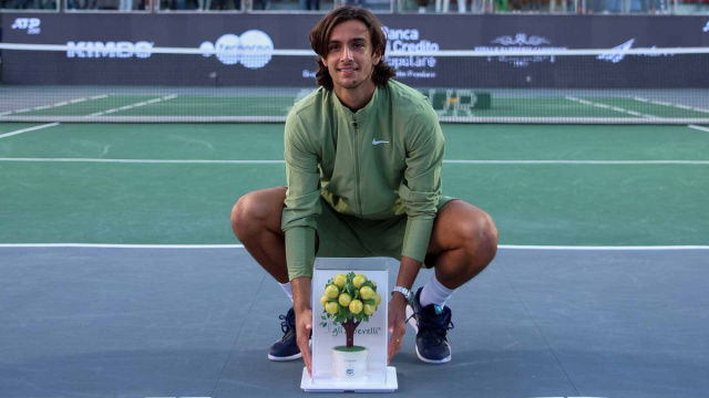 Lorenzo Musetti Downs Matteo Berrettini For Naples Title  ATP ... &copy; Creative Commons