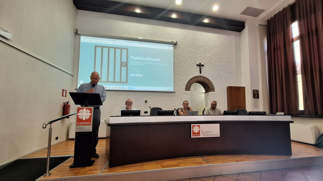 Carceri, la Costituzione negata - Chiesa di Milano &copy; Creative Commons