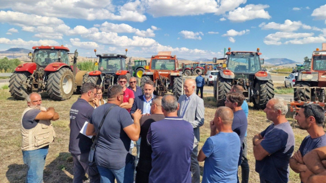 Caro-carburante, protesta di autotrasportatori e agricoltori in ... &copy; Creative Commons