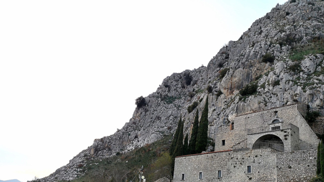 Eremo di San Michele a Foglianise: Dove la Storia Sposa la ... &copy; Creative Commons