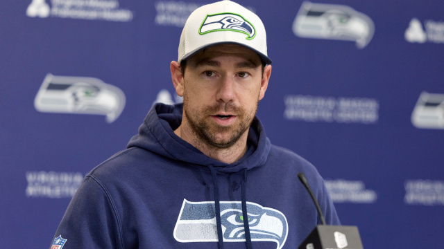 Raiders officially hire Klint Kubiak head coach after his Super ... &copy; Creative Commons