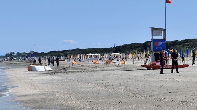Pinarella, ruspa travolge e uccide una bagnante - Corriere Cesenate &copy; Creative Commons