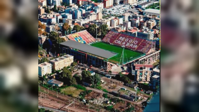 A Reggio Calabria l'anno scolastico si inaugurer&agrave; allo stadio &bull; TEN TV &copy; Creative Commons
