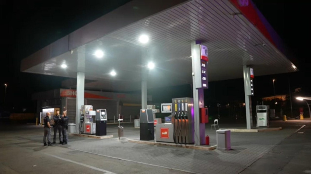 Aggressione al distributore con tre feriti a Reggio Emilia, si ... &copy; Creative Commons