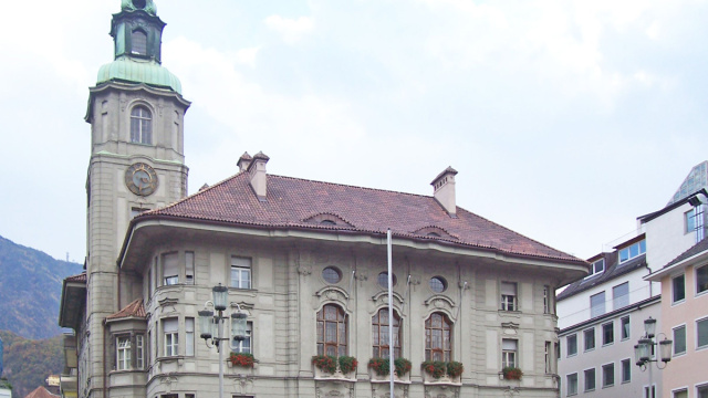 Municipio di Bolzano - Wikipedia &copy; Creative Commons