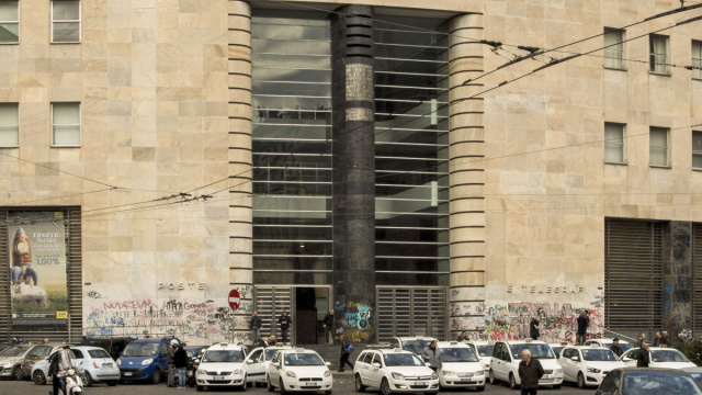 Palazzo delle Poste (Napoli) - Wikipedia &copy; Creative Commons