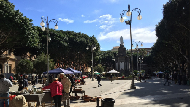 Piazza del Carmine (Cagliari) - Wikipedia &copy; Creative Commons