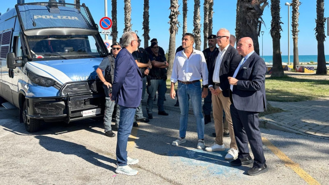Vannacci, sopralluogo a Lido Tre Archi: &laquo;Situazioni non ... &copy; Creative Commons