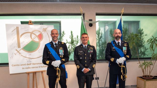 Cambio di comando: il Colonello Fabio Saccotelli &egrave; il nuovo ... &copy; Creative Commons