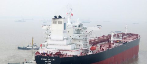 Usa colpiscono 3 petroliere iraniane dopo attacco missilistico a navi americane